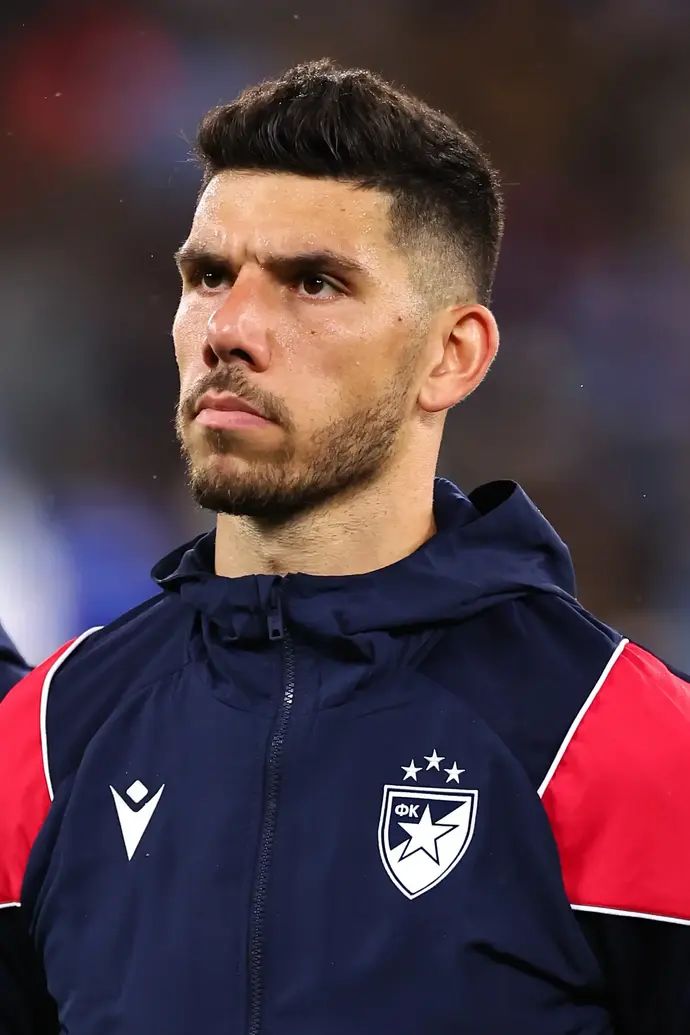 שוער הכוכב האדום בלגרד עומרי גלזר