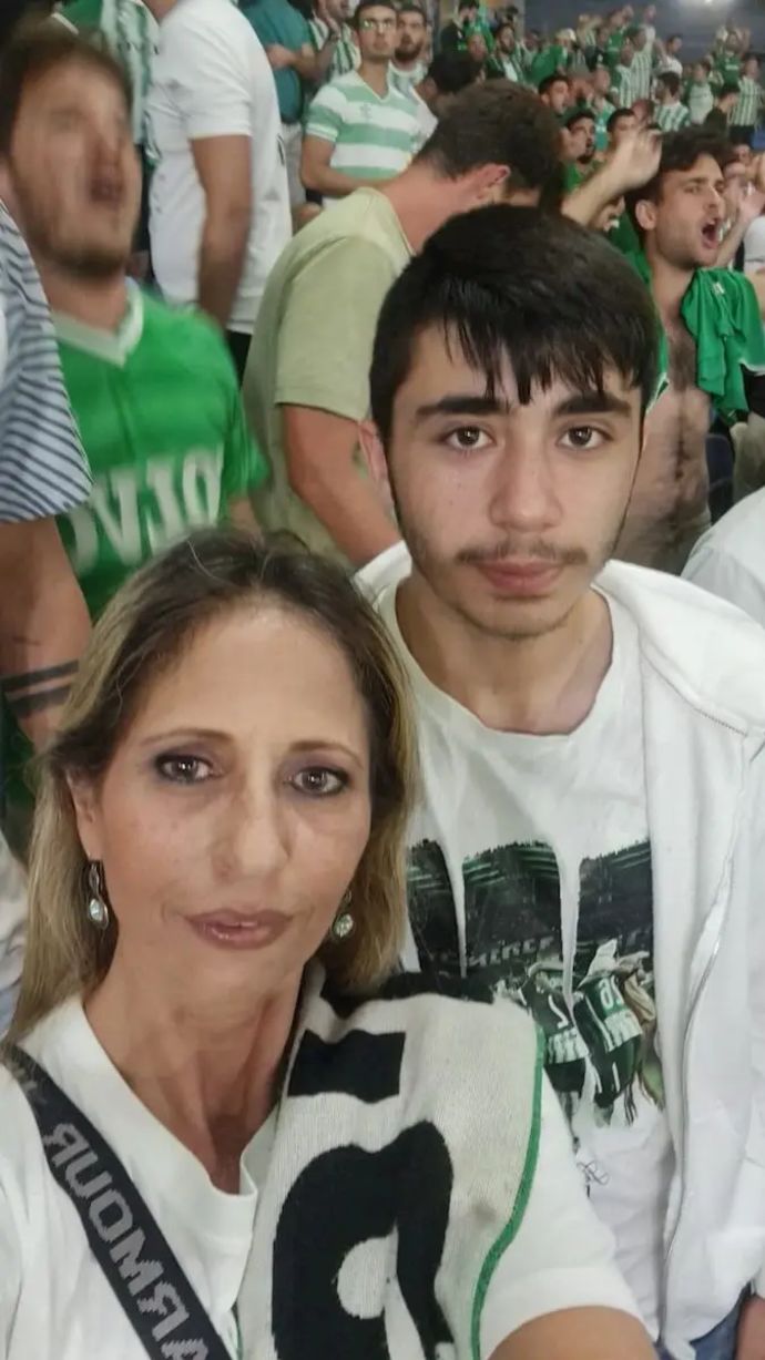 אוהד מכבי חיפה ירון זהר ז"ל, חייל גולני שנהרג בקרב ביום הראשון למלחמה