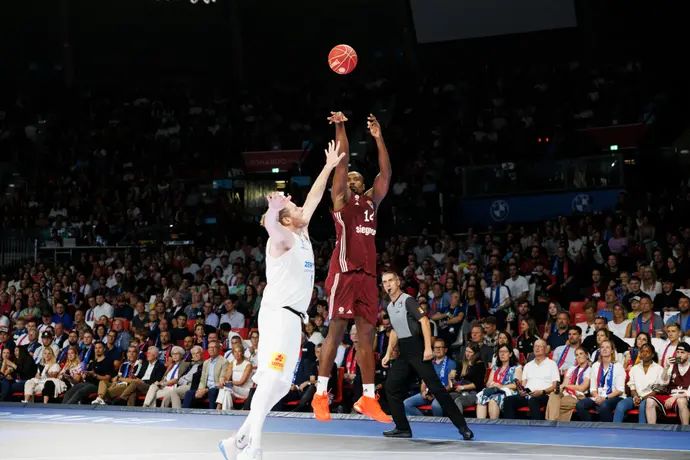 סרג' איבקה, שחקן באיירן מינכן