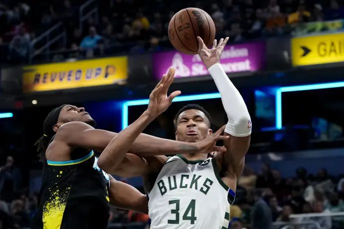 יאניס אנטטוקומפו, מילווקי באקס, מול מיילס טרנר, אינדיאנה פייסרס