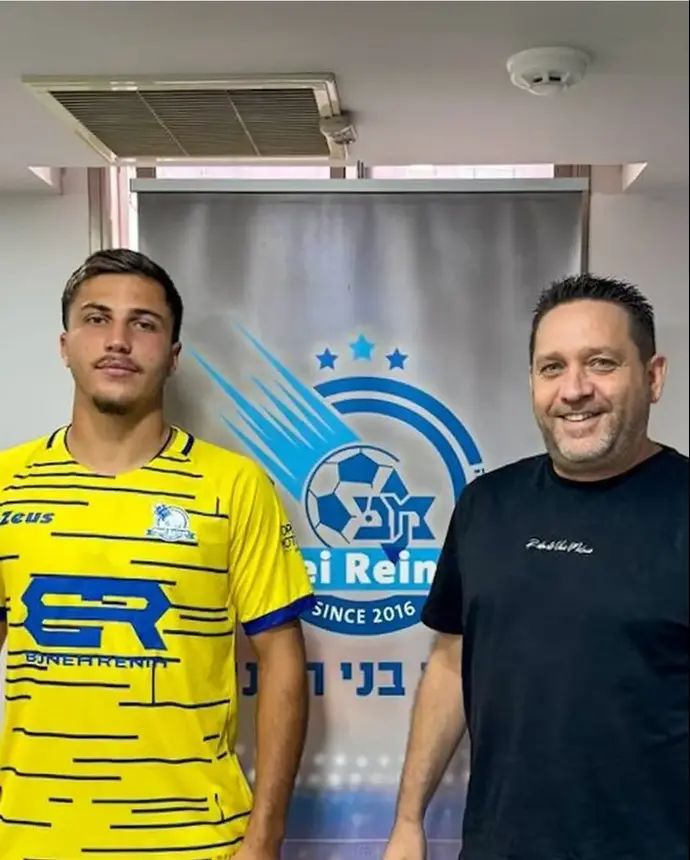 מור ברמי, בני ריינה, עם סוכנו אורן שטרלינג