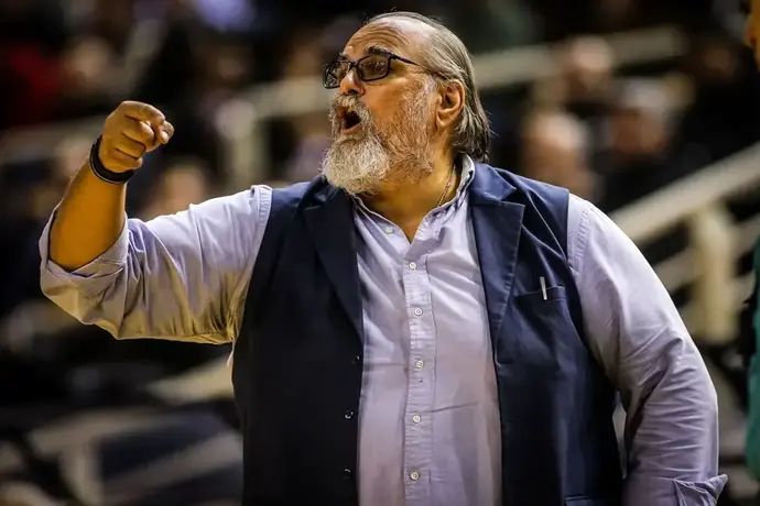 אלכסנדר דז'יקיץ' מאמן הפועל ירושלים