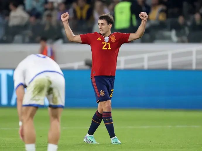 מיקל אויארסבאל נבחרת ספרד