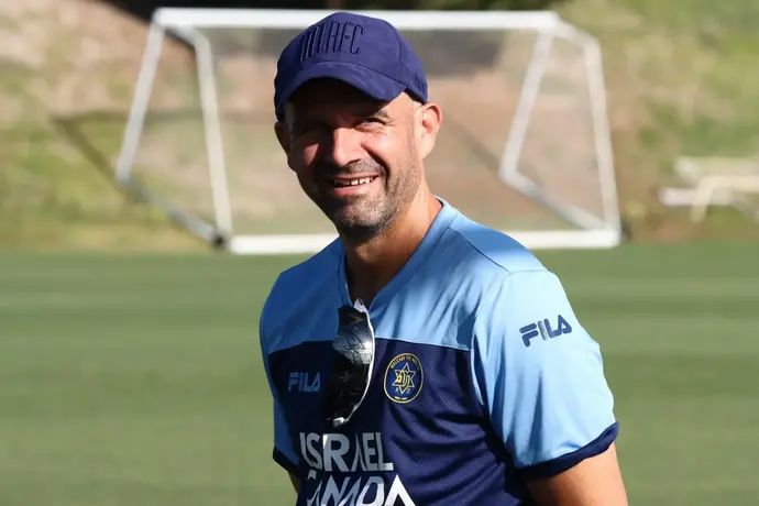 מאמן הכושר של מכבי תל אביב אנדי לידל
