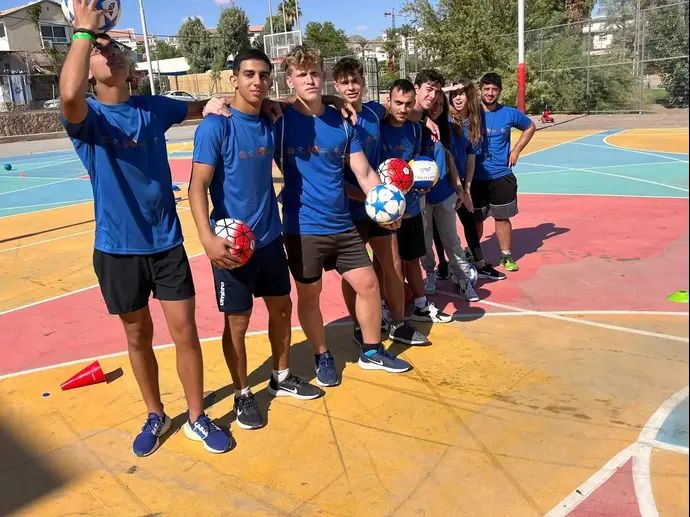 החלוץ - חינוך דרך ספורט