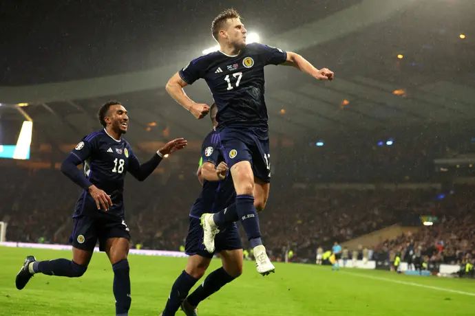 סטיוארט ארמסטרונג נבחרת סקוטלנד