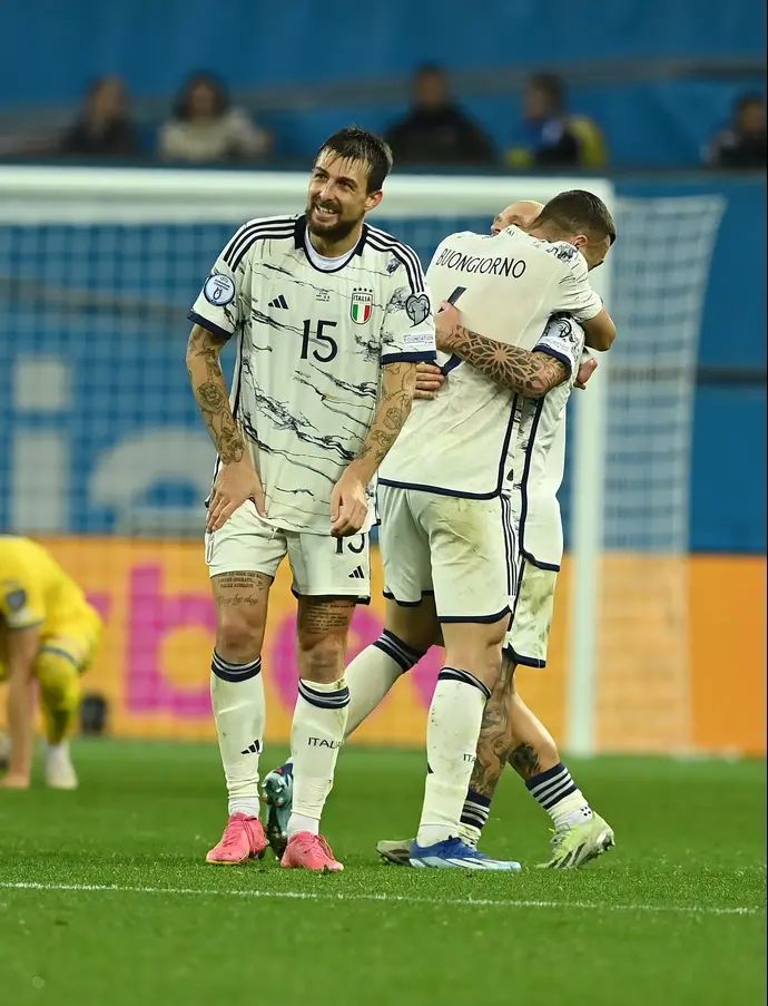 שחקני נבחרת איטליה חוגגים העפלה ליורו 2024