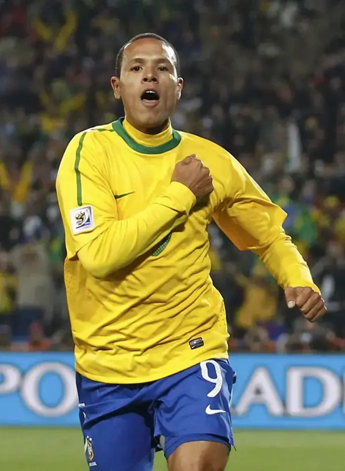 לואיס פביאנו שחקן נבחרת ברזיל חוגג