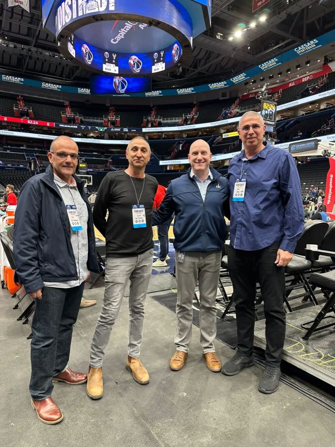 מאמן נבחרת ישראל אריאל בית הלחמי, מנכ"ל האיגוד יעקב בן שושן ומנהל הנבחרת מוטי דניאל