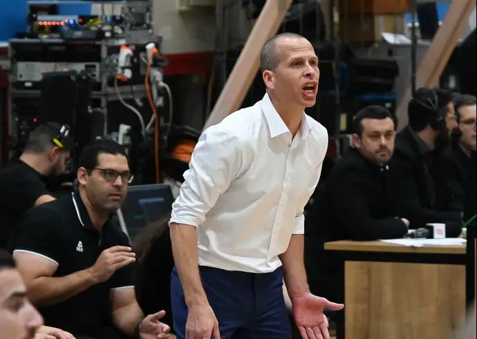 מאמן עירוני רמת גן שמוליק ברנר