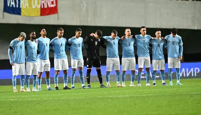 שחקני נבחרת ישראל בדקת דומייה