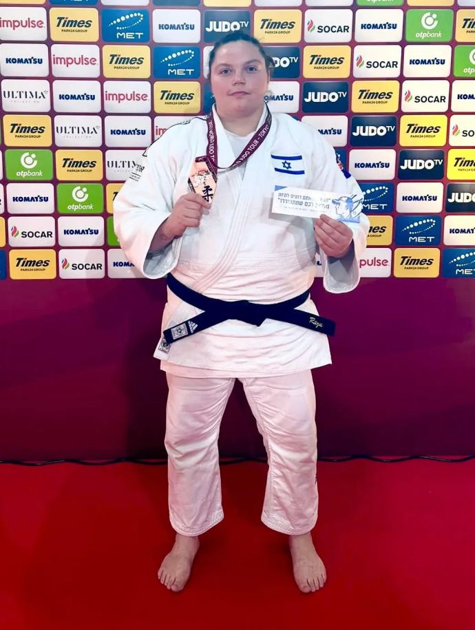 רז הרשקו עם מדליית הארד מגרנד סלאם טוקיו ומסר לשחרור החטופים