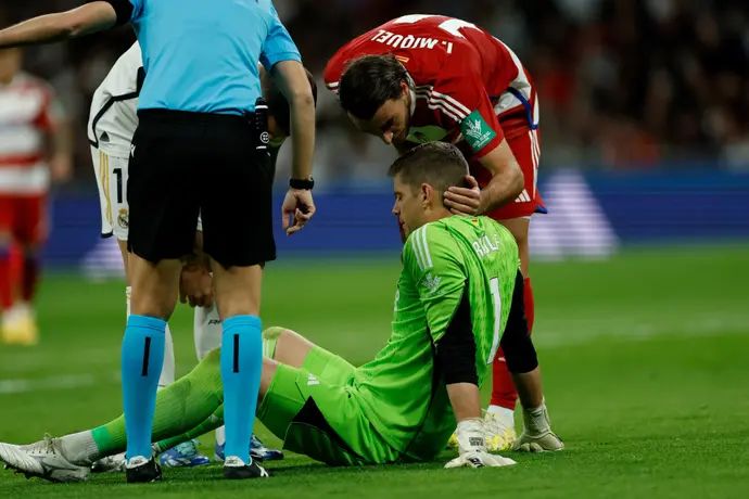 שוער גרנאדה ראול פרננדס פצוע