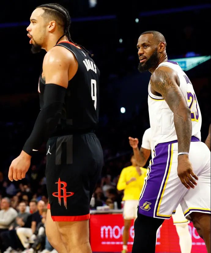 לברון ג'יימס מול דילון ברוקס, לוס אנג'לס לייקרס מול יוסטון