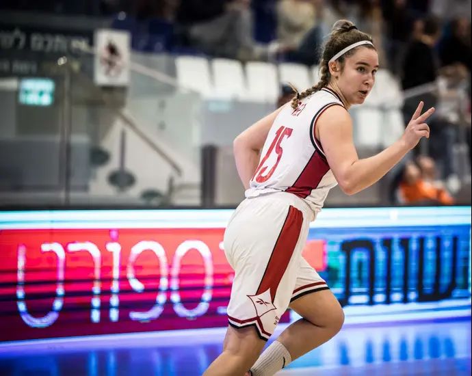 דור סער, שחקנית א.ס. רמת השרון