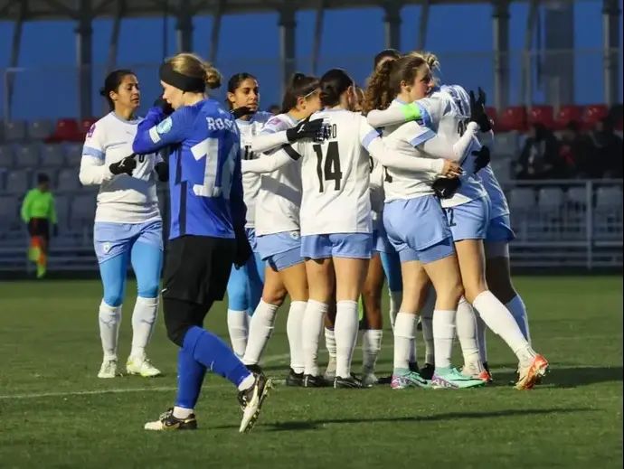 שחקניות נבחרת הנשים של ישראל בכדורגל