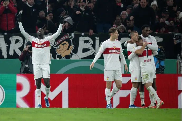 שחקני שטוטגרט חוגגים