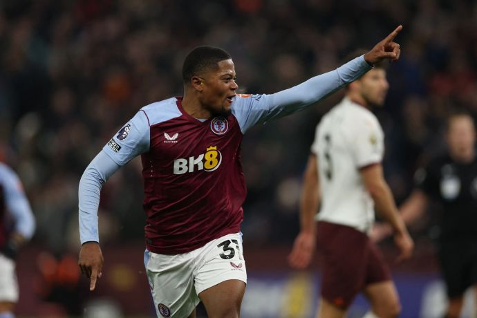 לאון ביילי, שחקן אסטון וילה