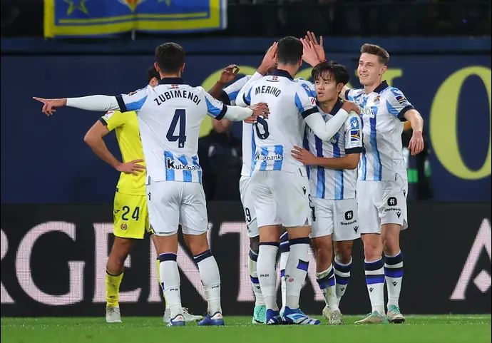 שחקני ריאל סוסיאדד חוגגים