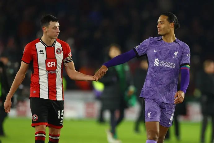 אנל אחמדחודזיץ', שפילד יונייטד, מול וירג'יל ואן דייק, ליברפול