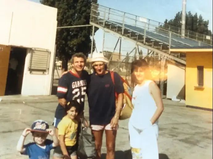 יהודה גרגיר עם משפחתו ועם רוד סטיוארט במיאמי