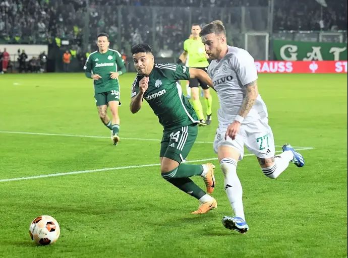 פייר קורנו שחקן מכבי חיפה מול סבסטיאן פלאסיוס שחקן פנאתינייקוס