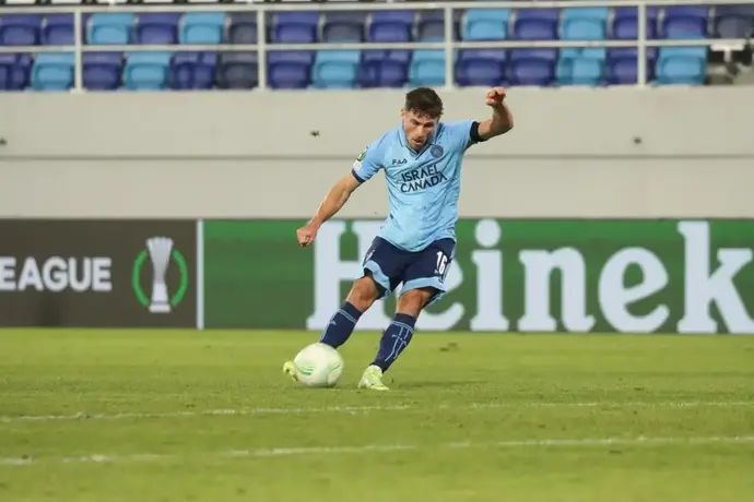 שחקן מכבי תל אביב, גבי קניקובסקי