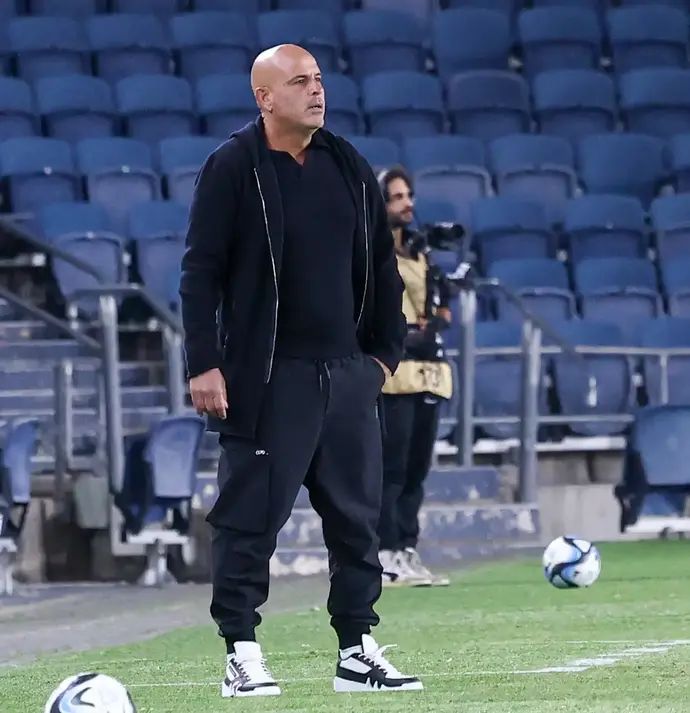 יוסי אבוקסיס מאמן בית"ר ירושלים