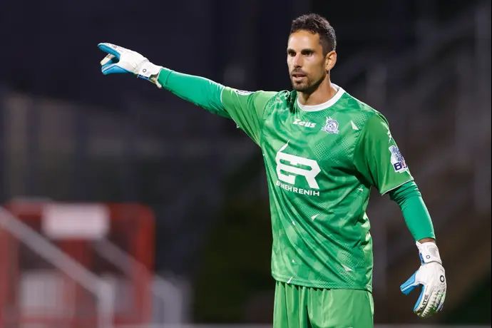 שוער בני ריינה גד עמוס