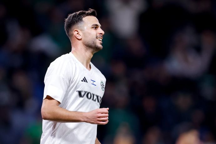 דין דוד שחקן מכבי חיפה חוגג שער