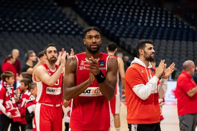 קייל אלכסנדר, הפועל תל אביב