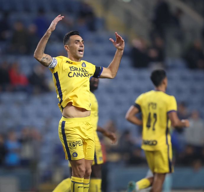 ערן זהבי, שחקן מכבי תל אביב חוגג