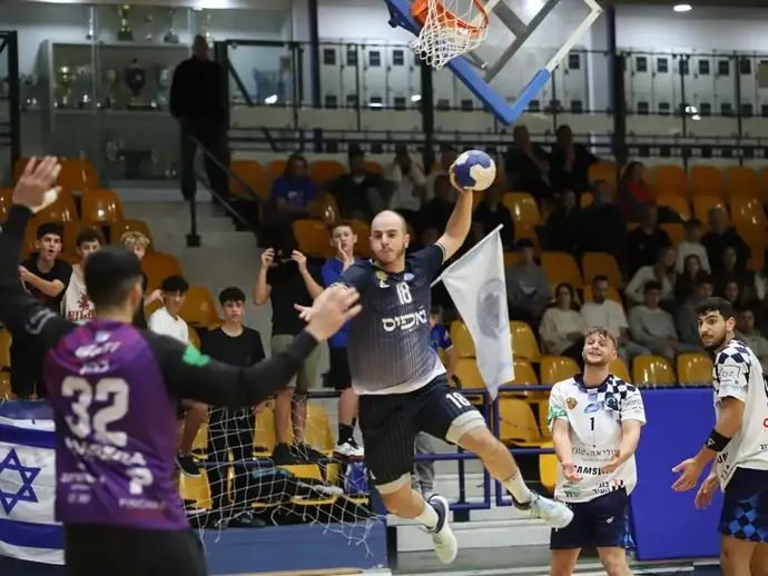 ניב צורף שחקן בני הרצליה