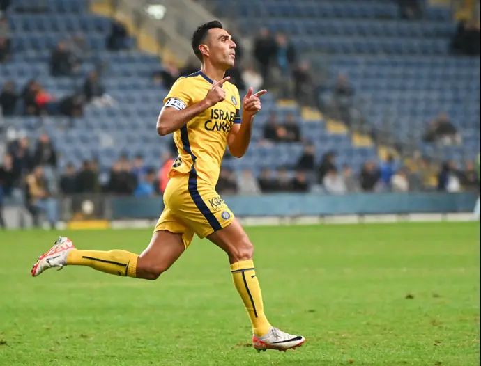 ערן זהבי, שחקן מכבי תל אביב חוגג