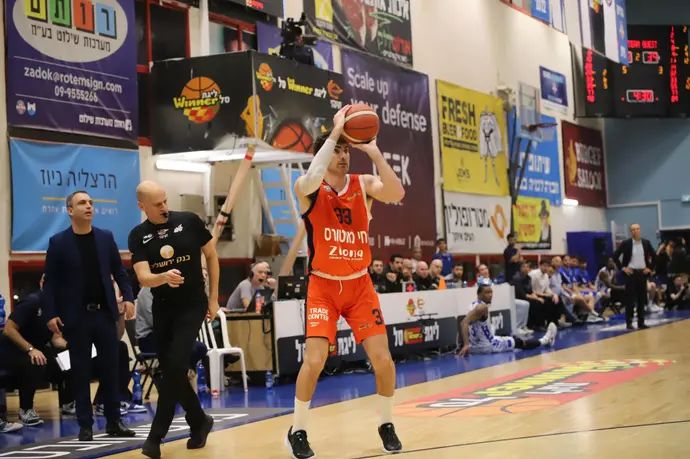 יאיר קרביץ, שחקן עירוני נס ציונה