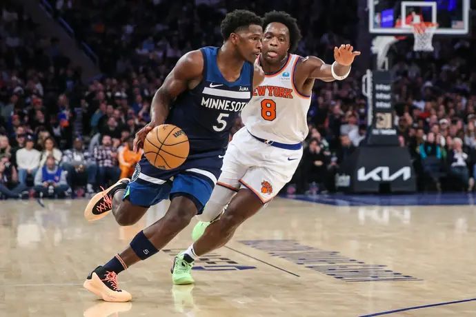 או ג'יי אנונובי ניו יורק ניקס מול אנתוני אדוארדס מינסוטה