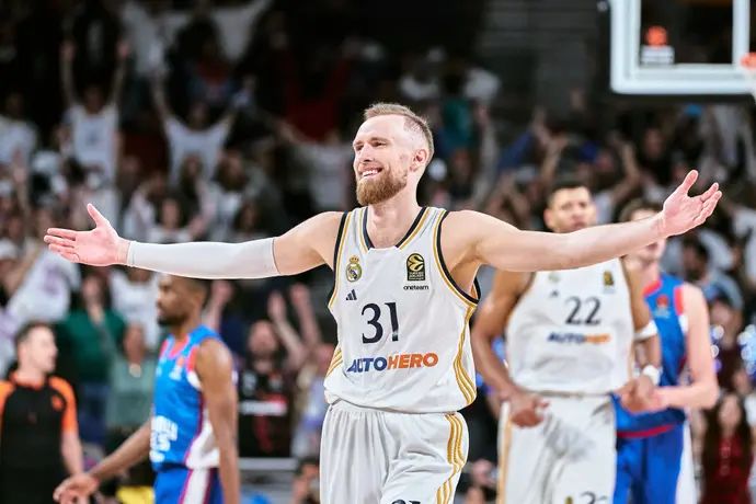 דז'נאן מוסה, שחקן ריאל מדריד