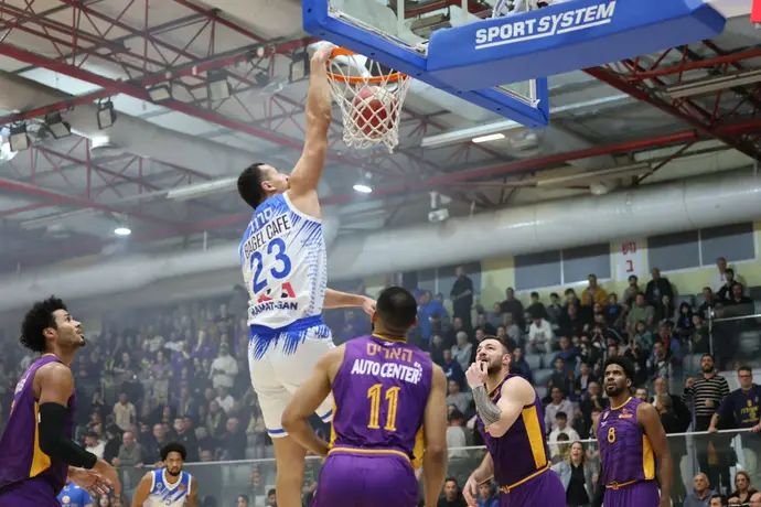 שחקן עירוני רמת גן בניה סרור