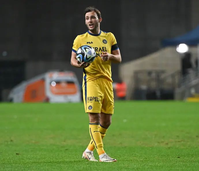 יוריס ואן אובריים, שחקן מכבי תל אביב