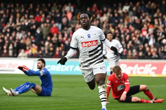 ארנו קלימואנדו שחקן ראן חוגג שער