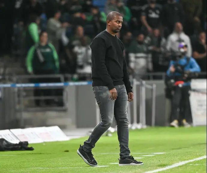 מאמן מכבי חיפה מסאי דגו