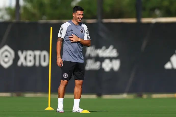 לואיס סוארס עורך אימון בכורה בשורות אינטר מיאמי