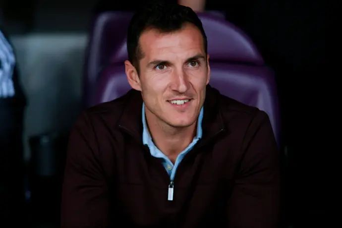 מאמן הפועל תל אביב בורחה למה