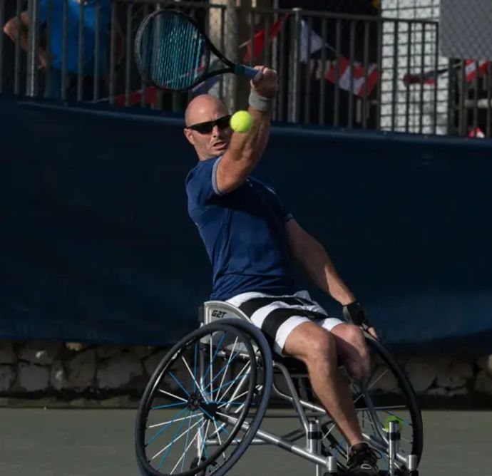 הטניסאי אדם ברדיצ'בסקי