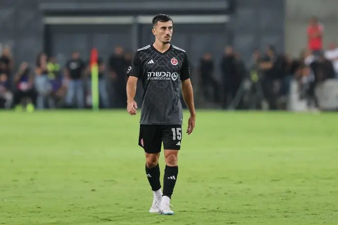 אלון אזוגי, שחקן הפועל תל אביב