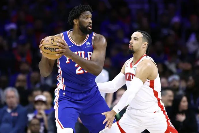 ג'ואל אמביד, פילדלפיה סיקסרס, מול יוסטון