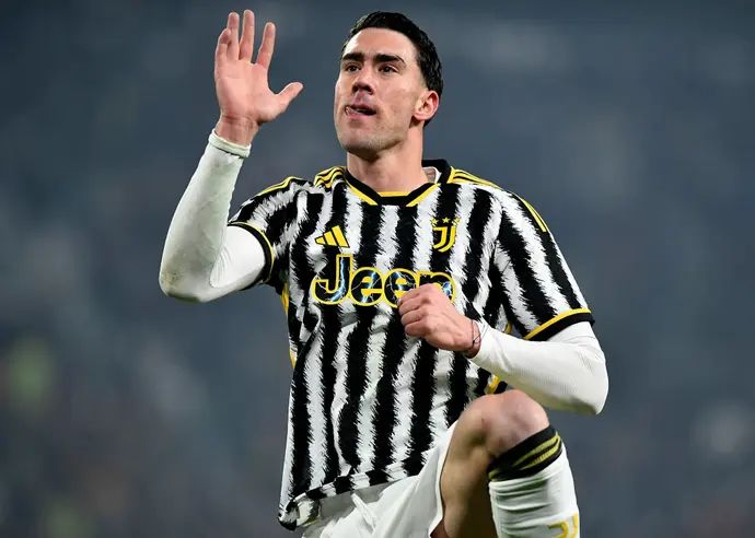 דושאן ולאחוביץ' יובנטוס חוגג