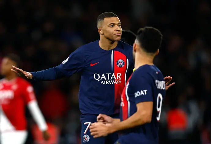 קיליאן אמבפה, חלוץ פריז סן ז'רמן