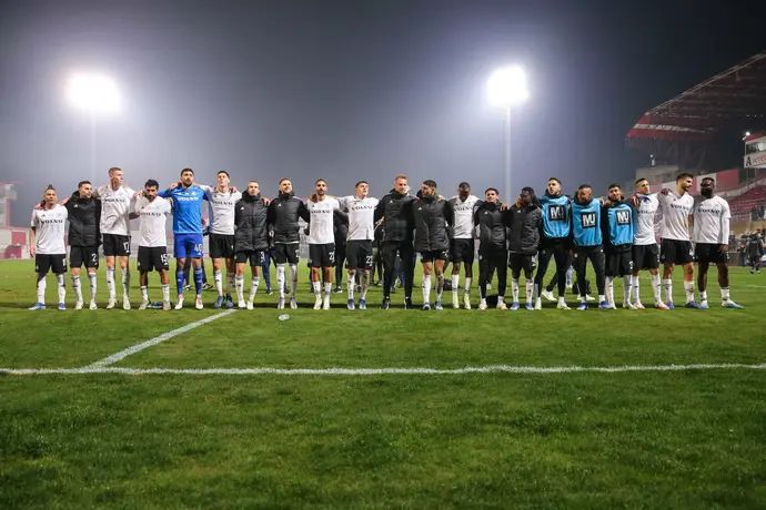 שחקני מכבי חיפה חוגגים