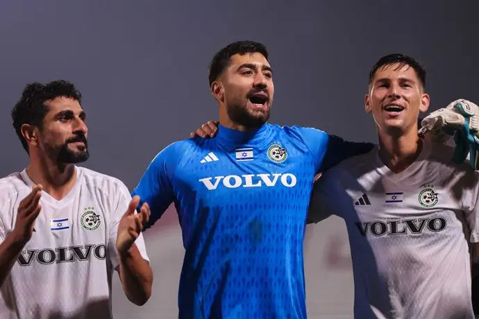 גוני נאור, שריף כיוף, קני סייף שחקני מכבי חיפה